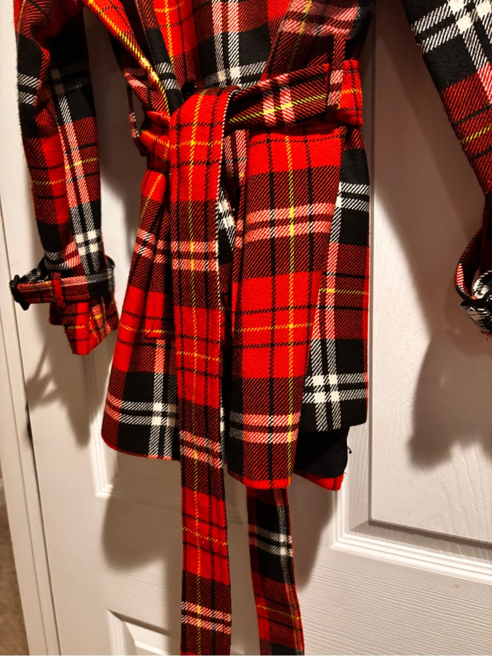 Evan Picone Red and Black Plaid Belted Trench - Picture 9 of 12